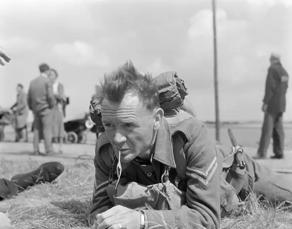 John Mills in Dunkirk (1958)