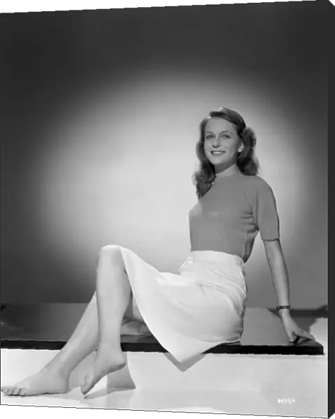 Carol Marsh sits for a promotional portrait for the release of Brighto Rock (1947)
