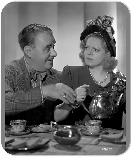 George Carney and Hermione Baddeley in a portrati for Brighton Rock (1947)