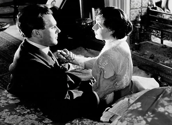Brian Worth and Jane Wenham in a scene from An Inspector Calls (1954)