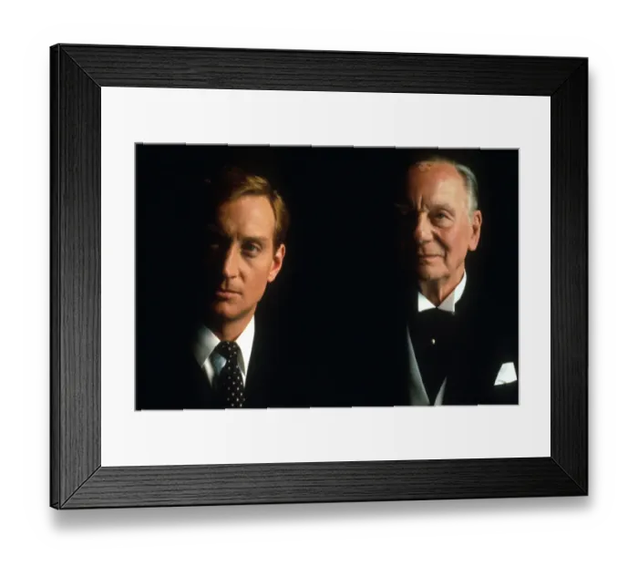 Framed Print : Charles Dance and John Guilgud in Plenty (1985) Framed Print : Charles Dance and John Guilgud in Plenty (1985)