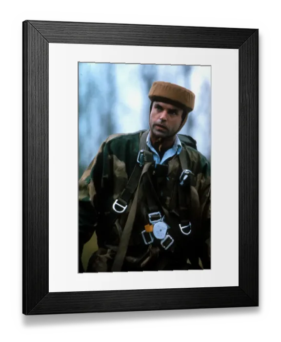 Framed Print : Sam Neill in Plenty (1985) Framed Print : Sam Neill in Plenty (1985)
