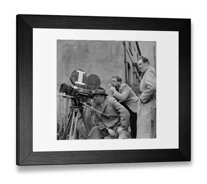 Framed Print : Passport to Pimlico (1949) Framed Print : Passport to Pimlico (1949)