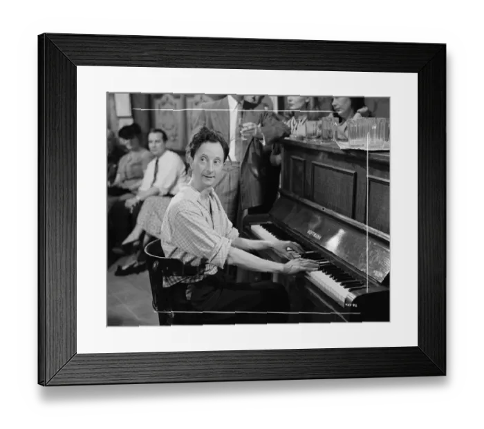 Framed Print : Passport to Pimlico (1949) Framed Print : Passport to Pimlico (1949)