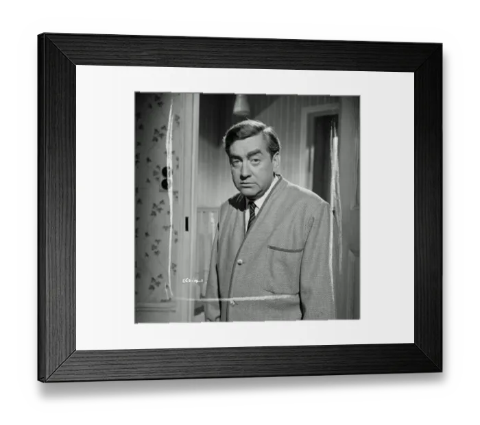 Framed Print : Punch and Judy Man (The) (1963) Framed Print : Punch and Judy Man (The) (1963)
