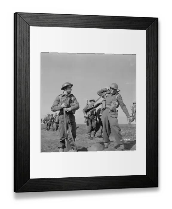 Framed Print : John Mills as Corporal Tubby Bins Framed Print : John Mills as Corporal Tubby Bins