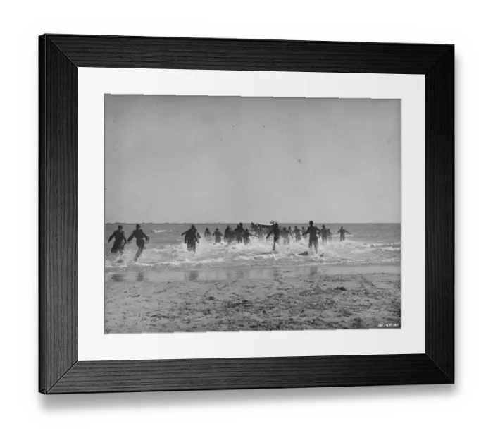 Framed Print : British soldiers run towards the small boats Framed Print : British soldiers run towards the small boats