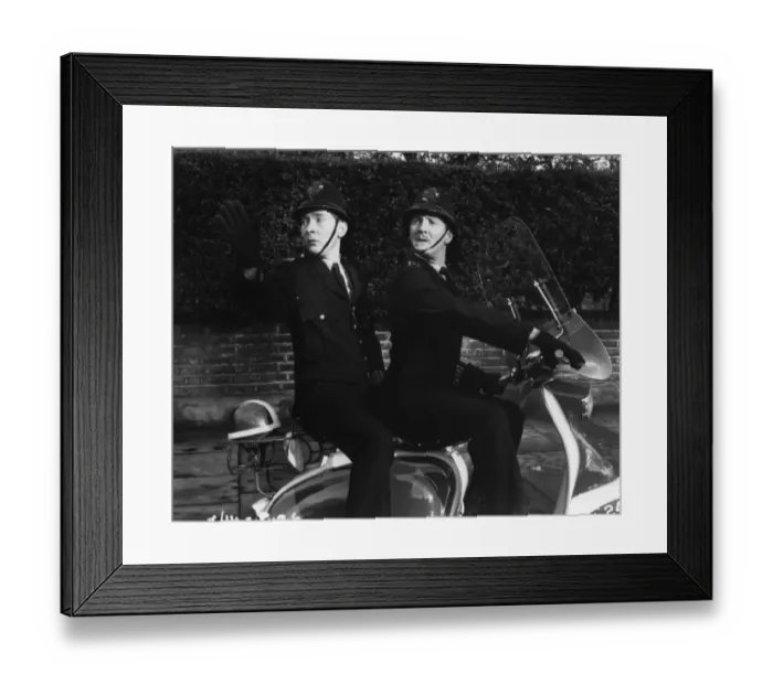 Framed Print : Carry on Constable (1960) Framed Print : Carry on Constable (1960)