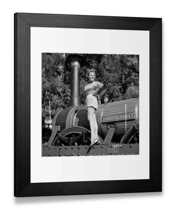 Framed Print : A publicity shot from The Titfield Thunderbolt