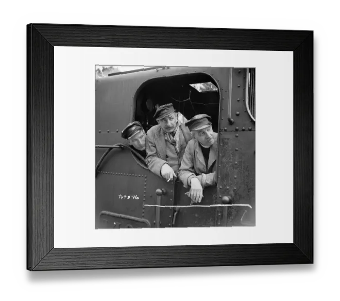 Framed Print : During a pause from filming The Titfield Thunderbolt Framed Print : During a pause from filming The Titfield Thunderbolt