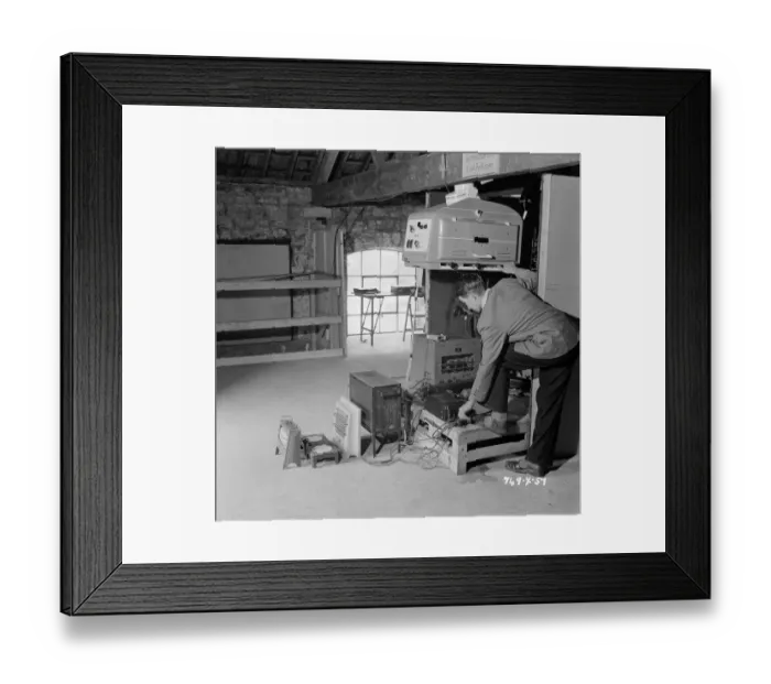 Framed Print : Behind the scenes of The Titfield Thunderbolt Framed Print : Behind the scenes of The Titfield Thunderbolt