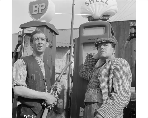 Crump and Pearce at the petrol pump