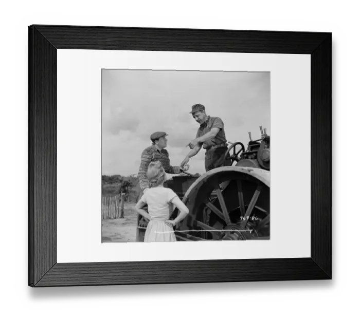 Framed Print : Sid James in a scene from The Titfield Thunderbolt Framed Print : Sid James in a scene from The Titfield Thunderbolt