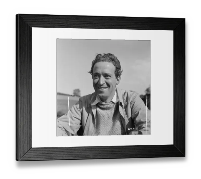Framed Print : John Gregson (1919-1975) as Gordon