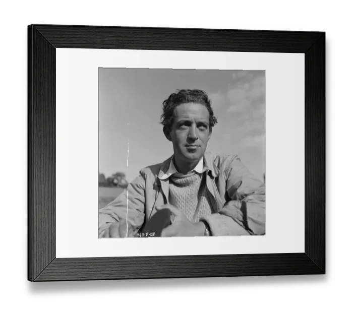 Framed Print : John Gregson as Gordon Framed Print : John Gregson as Gordon