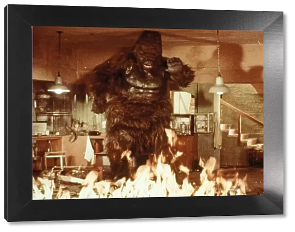 Konga in Dr. Deckers lab as it goes up in flames