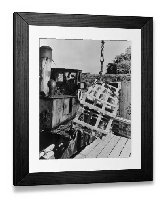 Framed Print : A scene from The Maggie (1954) Framed Print : A scene from The Maggie (1954)