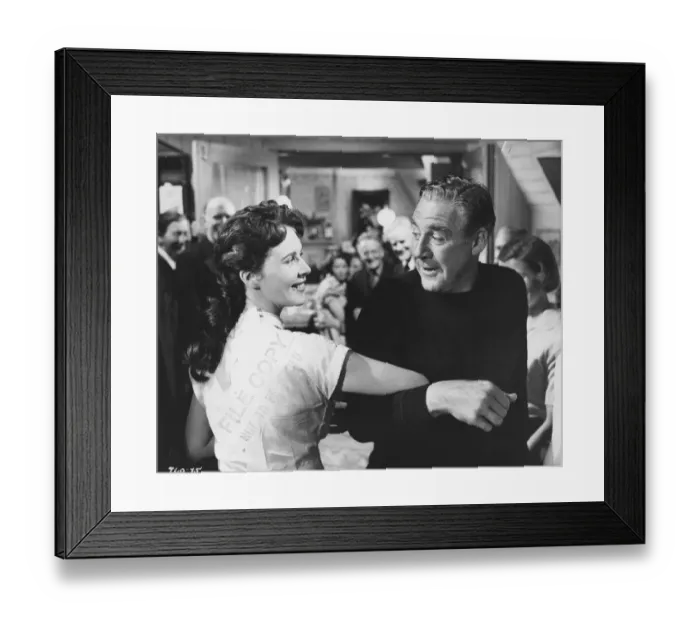 Framed Print : Paul Douglas in a scene from The Maggie (1954) Framed Print : Paul Douglas in a scene from The Maggie (1954)