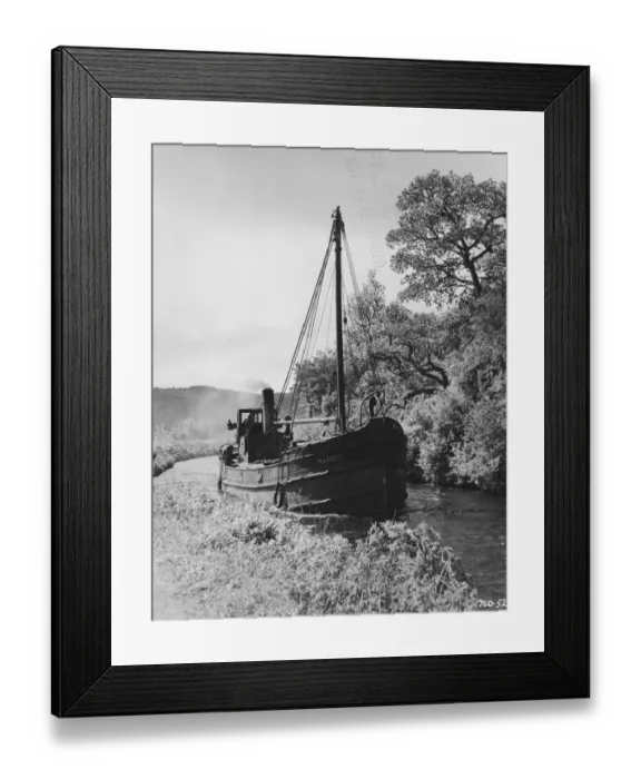 Framed Print : mag1954 bw pri 095
