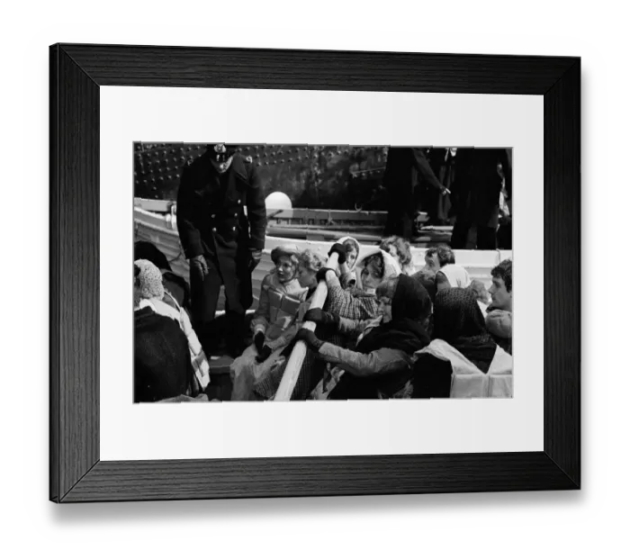 Framed Print : sos1979 bw neg 037 Framed Print : sos1979 bw neg 037