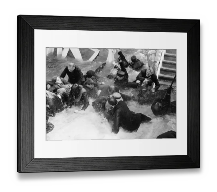 Framed Print : sos1979 bw neg 042