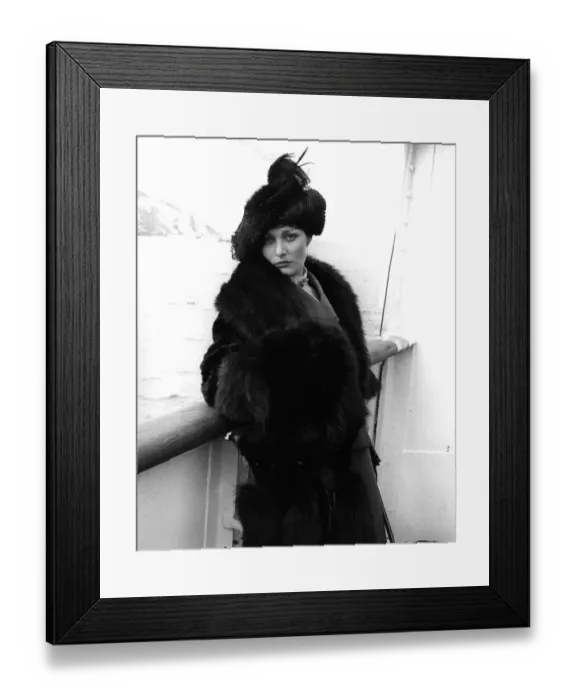 Framed Print : sos1979 bw pri 016 Framed Print : sos1979 bw pri 016