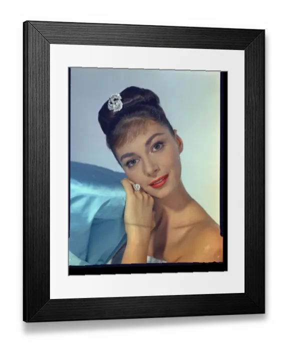 Framed Print : ANGRY SILENCE COL-C001 Framed Print : ANGRY SILENCE COL-C001