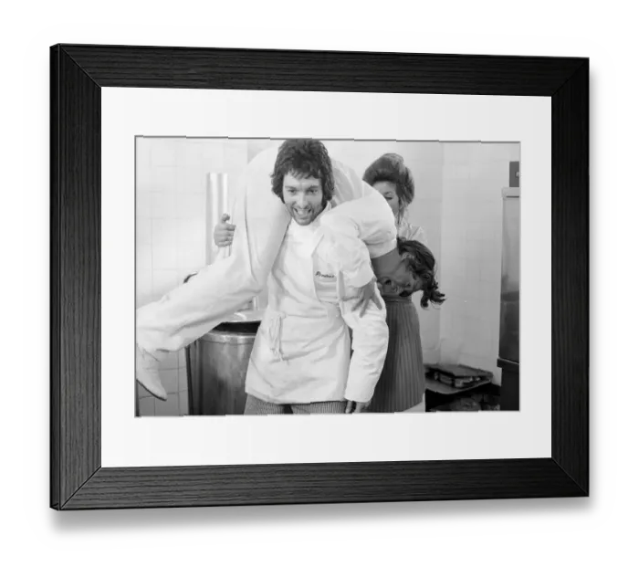 Framed Print : Holiday on the Buses (1973) Framed Print : Holiday on the Buses (1973)