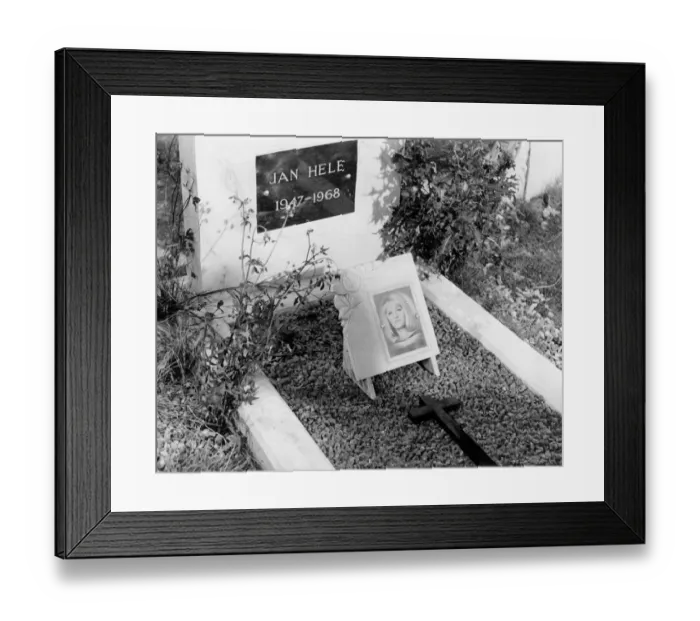 Framed Print : and1970 bw pri 154