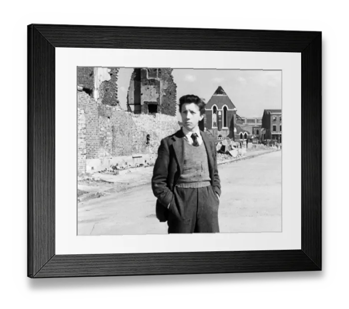 Framed Print : hue1947 bw neg 015 Framed Print : hue1947 bw neg 015