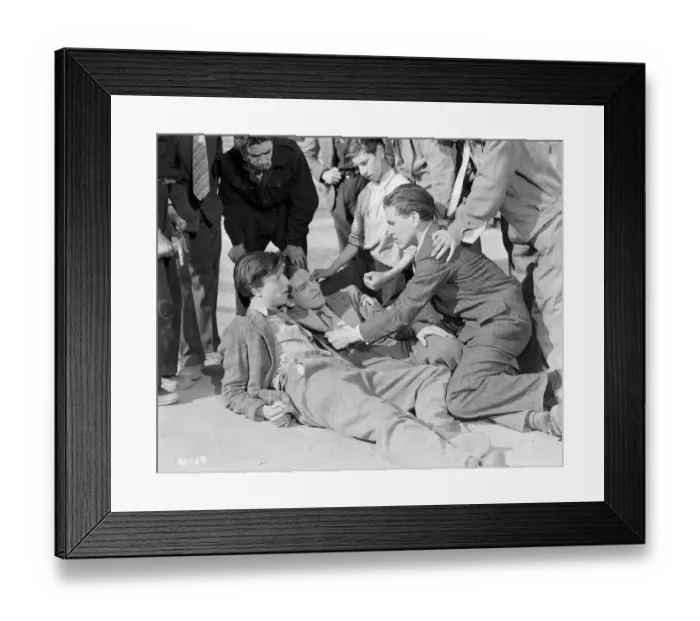 Framed Print : hue1947 bw neg 018 Framed Print : hue1947 bw neg 018