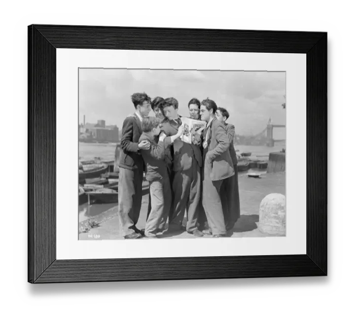 Framed Print : hue1947 bw neg 019 Framed Print : hue1947 bw neg 019