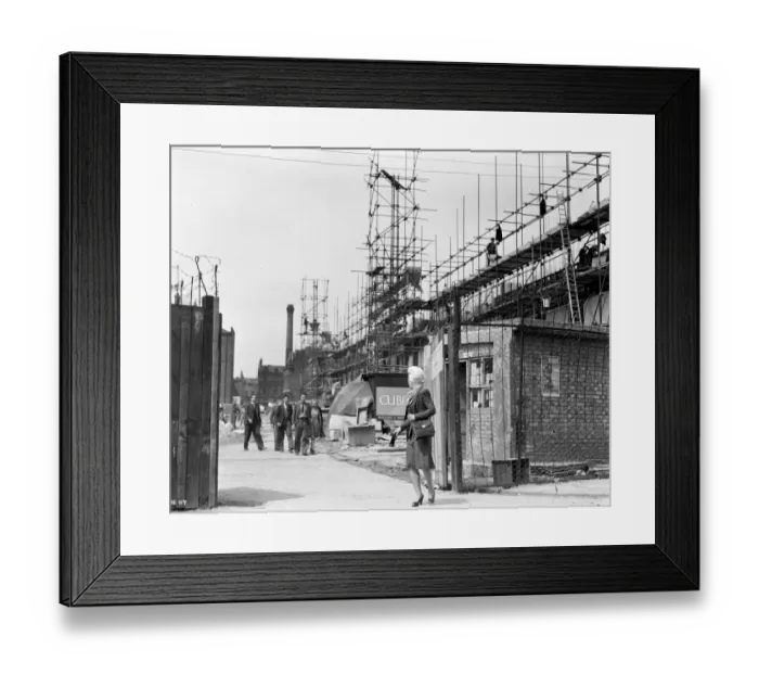 Framed Print : hue1947 bw neg 026 Framed Print : hue1947 bw neg 026