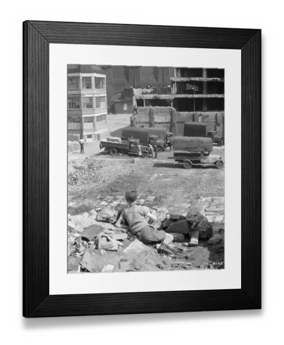 Framed Print : hue1947 bw neg 035 Framed Print : hue1947 bw neg 035
