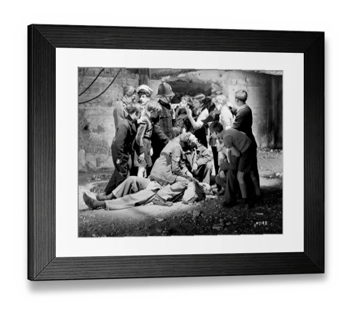 Framed Print : hue1947 bw neg 036