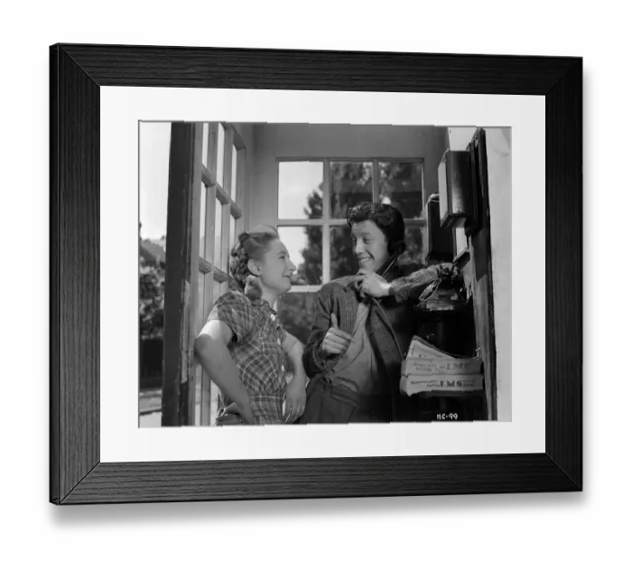 Framed Print : hue1947 bw neg 038 Framed Print : hue1947 bw neg 038