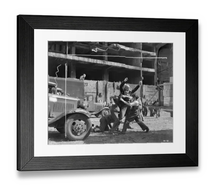 Framed Print : hue1947 bw neg 042 Framed Print : hue1947 bw neg 042