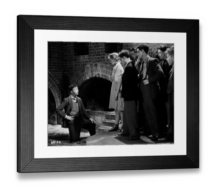 Framed Print : hue1947 bw neg 051 Framed Print : hue1947 bw neg 051