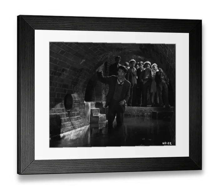 Framed Print : hue1947 bw neg 052 Framed Print : hue1947 bw neg 052