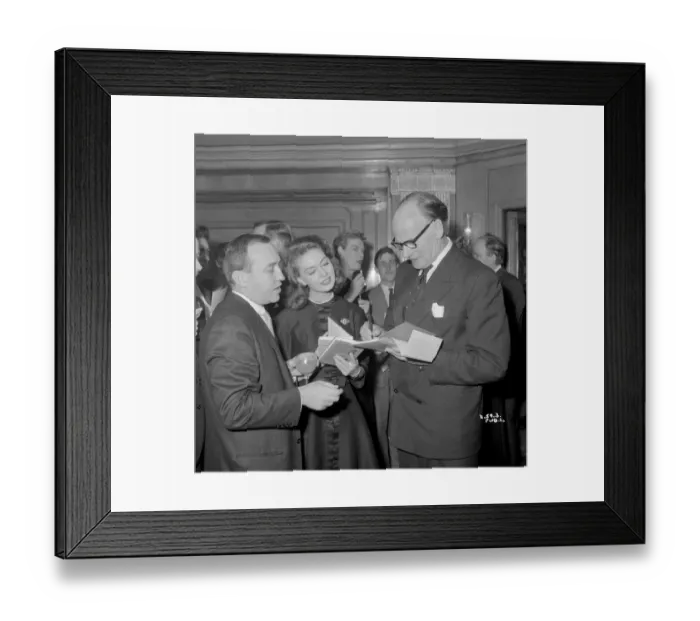 Framed Print : sch1960 bw neg pub 002