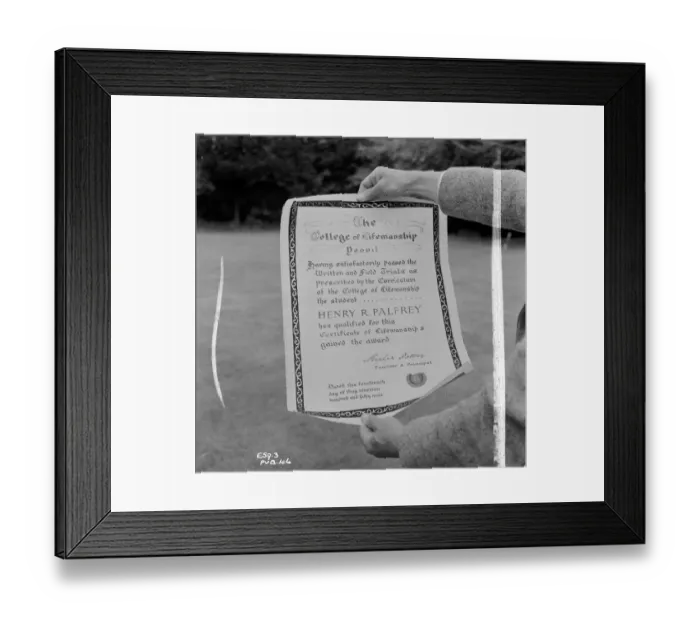 Framed Print : sch1960 bw neg pub 046