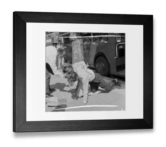 Framed Print : sch1960 bw neg pub 067