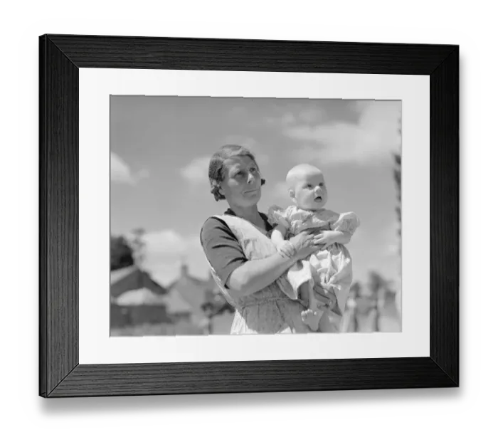 Framed Print : pai1945 bw neg 012 Framed Print : pai1945 bw neg 012