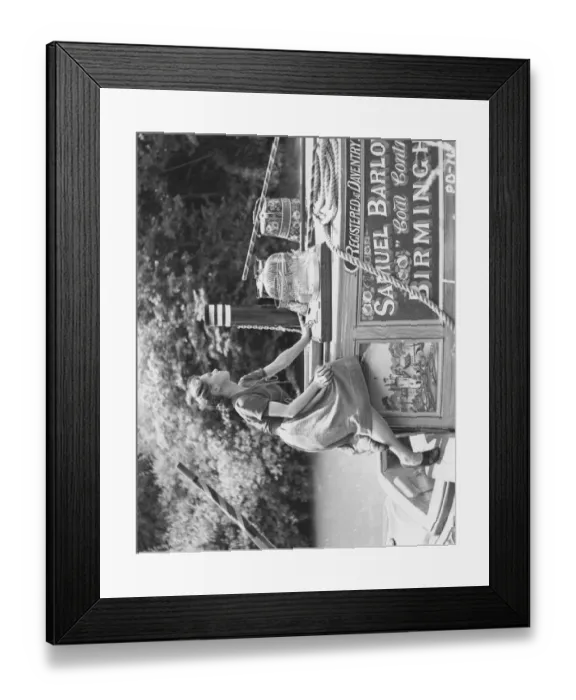 Framed Print : pai1945 bw pri 001 Framed Print : pai1945 bw pri 001