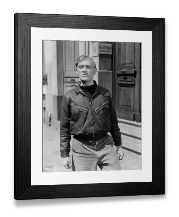 Framed Print : aga1948 bw neg 034 Framed Print : aga1948 bw neg 034