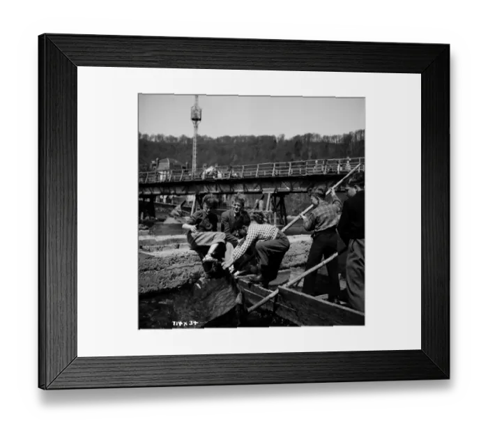 Framed Print : aga1948 bw neg 093