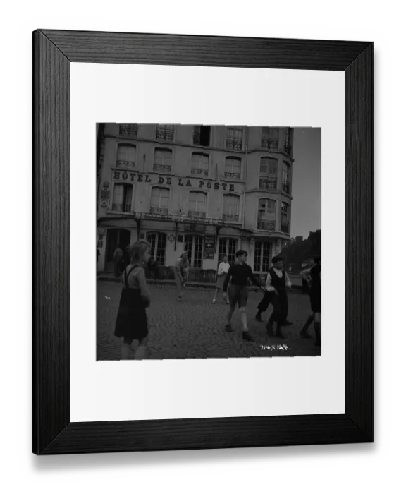 Framed Print : aga1948 bw neg 174 Framed Print : aga1948 bw neg 174