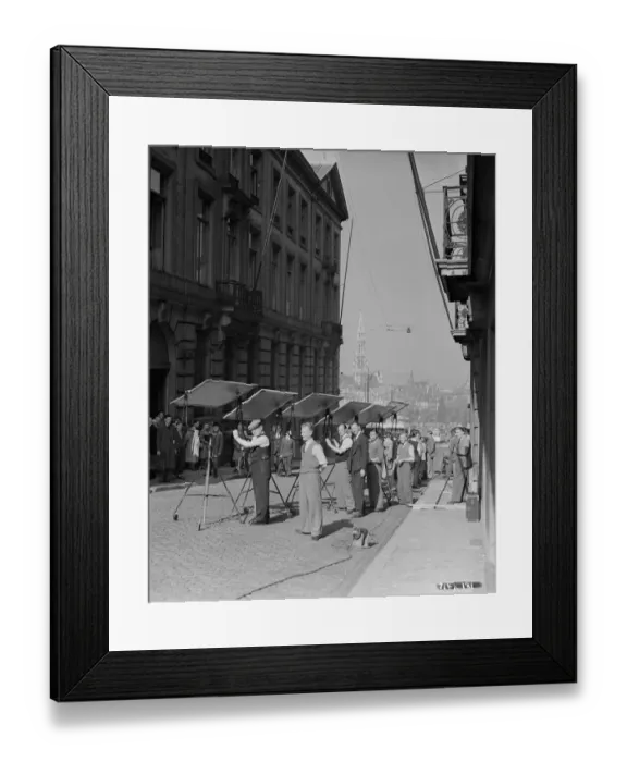 Framed Print : aga1948 bw neg 175 Framed Print : aga1948 bw neg 175