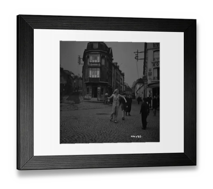 Framed Print : aga1948 bw neg 188 Framed Print : aga1948 bw neg 188