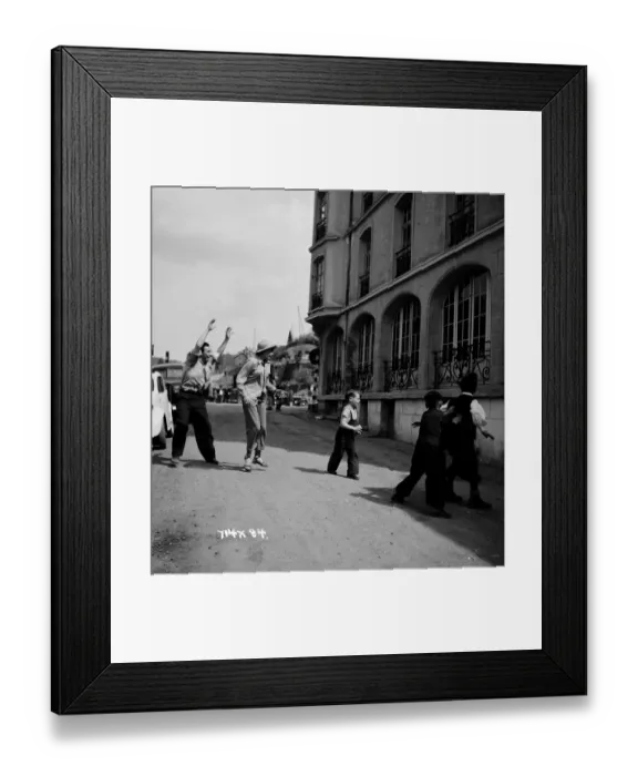 Framed Print : aga1948 bw neg 197 Framed Print : aga1948 bw neg 197